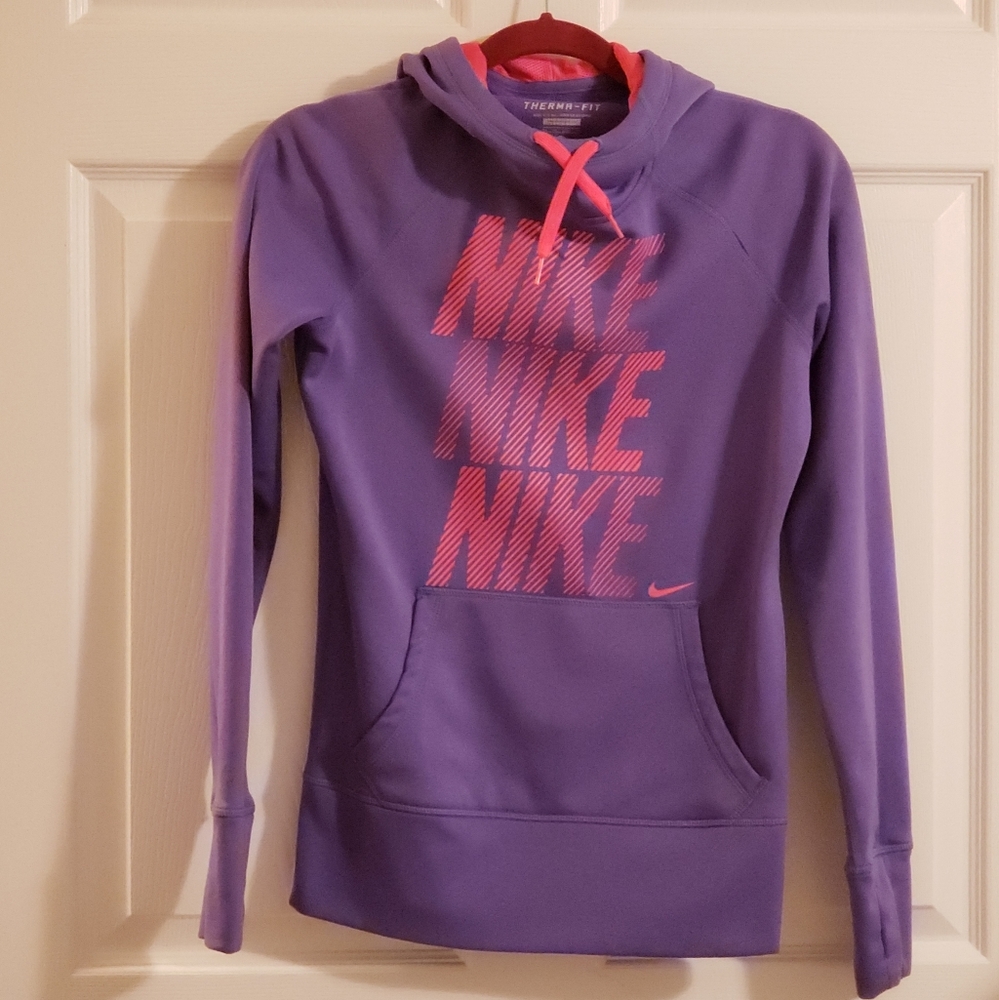 Nike therma-fit